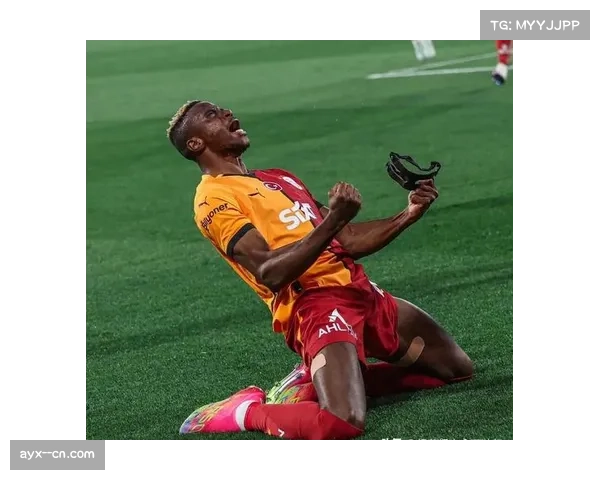 奥斯梅恩补时头球绝杀那不勒斯逆转热那亚重回胜利轨道